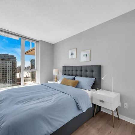 Spacious Dt 2-Bdr High-Rise With View, Pool, Gym Vancouver Exterior photo